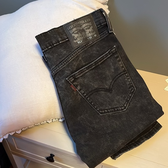 Vintage Acid Wash Levi’s - Picture 2 of 12
